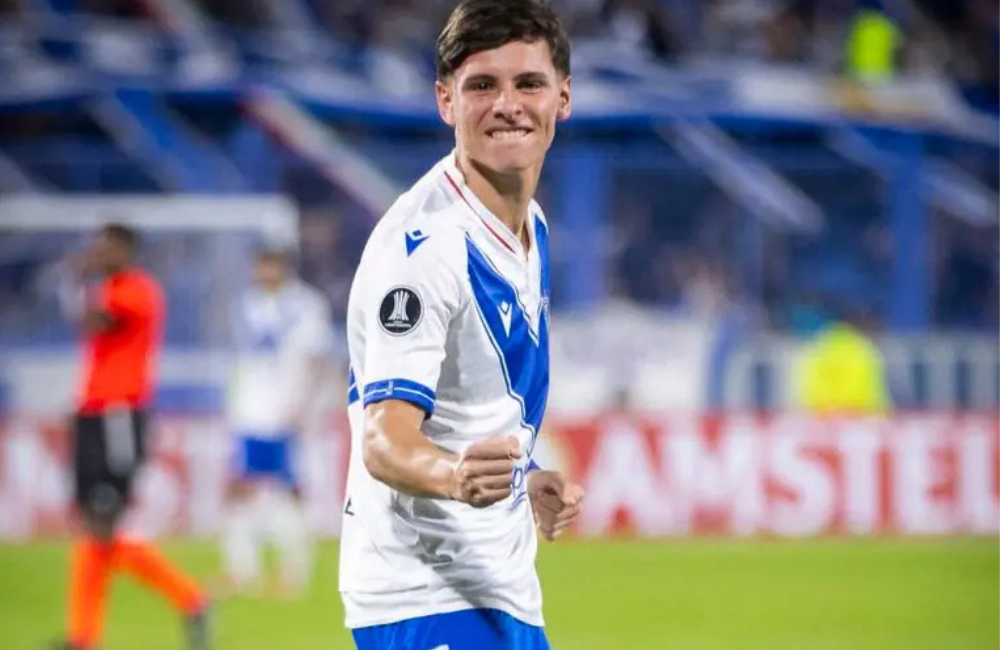 Flamengo entra na briga com o Botafogo por joia argentina Divulgação: Vélez