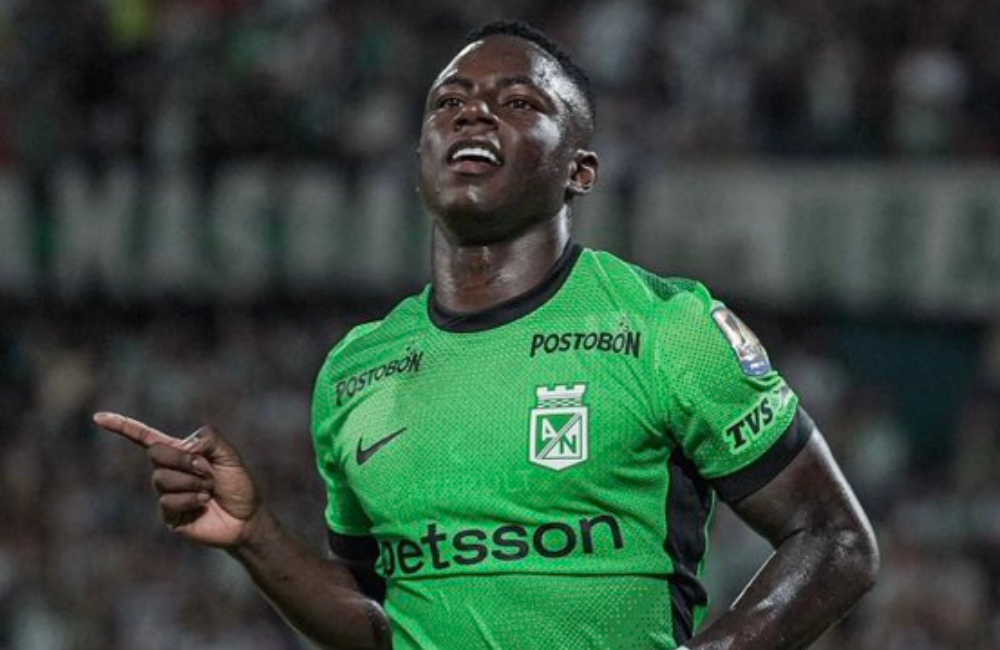 Botafogo tenta contratação de Hinestroza, atacante do Atlético Nacional Divulgação: Atlético Nacional