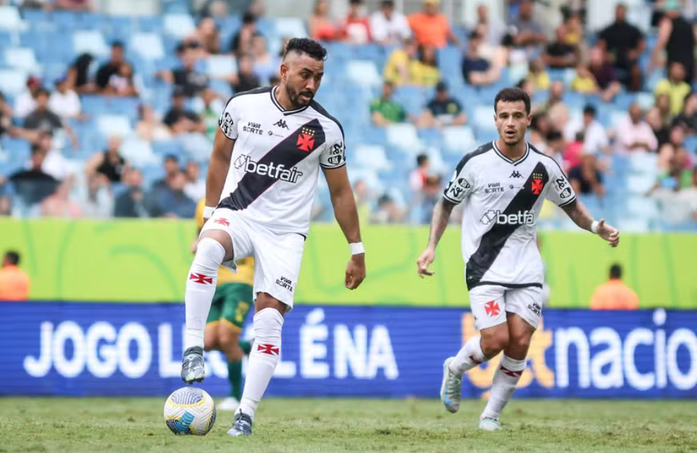 Vasco negocia rescisão de contrato com Dimitri Payet Divulgação: Vasco