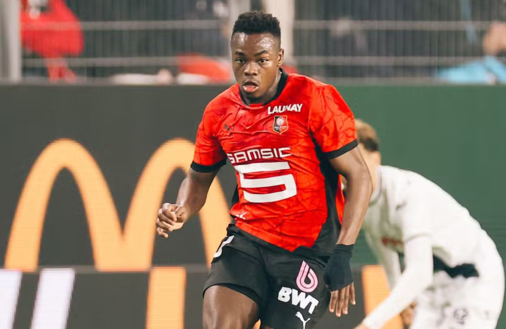 Vasco avança por contratação de Andrés Gomez, atacante do Rennes Divulgação: Rennes