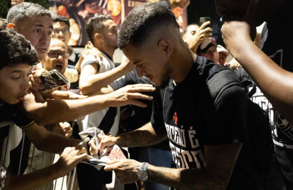 Com Coutinho à disposição, veja provável escalação do Vasco para confronto contra o CSA Divulgação: Vasco