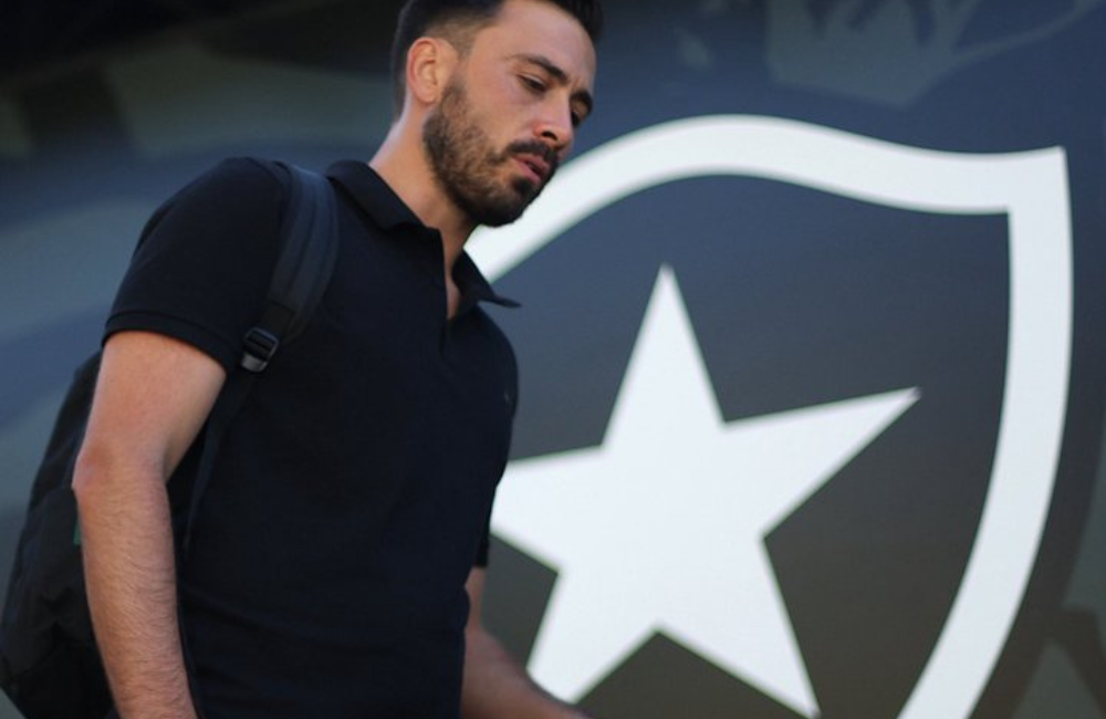 Davide Ancelotti faz pedido e Botafogo inicia buscas por centroavante Divulgação: Botafogo