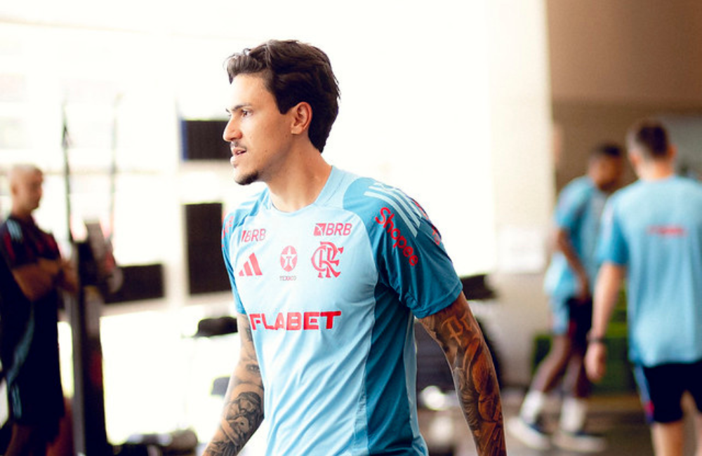 Filipe Luís mantém Pedro de fora da lista de relacionados para jogo contra o Santos Divulgação: Flamengo