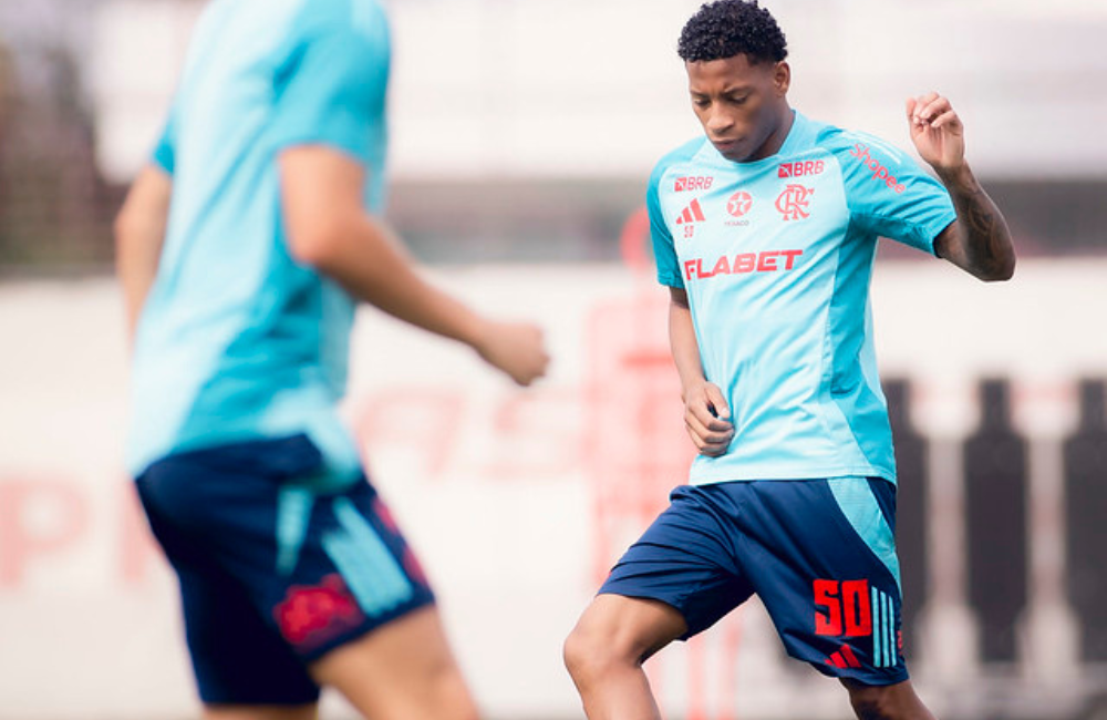 Plata e Allan devem reforçar o Flamengo em jogo contra o Atlético-MG no domingo Divulgação: Flamengo