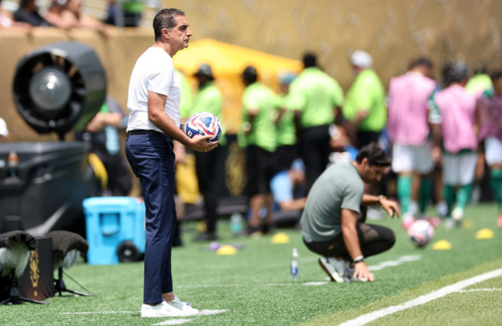 John Textor explica motivo da demissão de Renato Paiva do Botafogo Divulgação: Vítor Silva/Botafogo