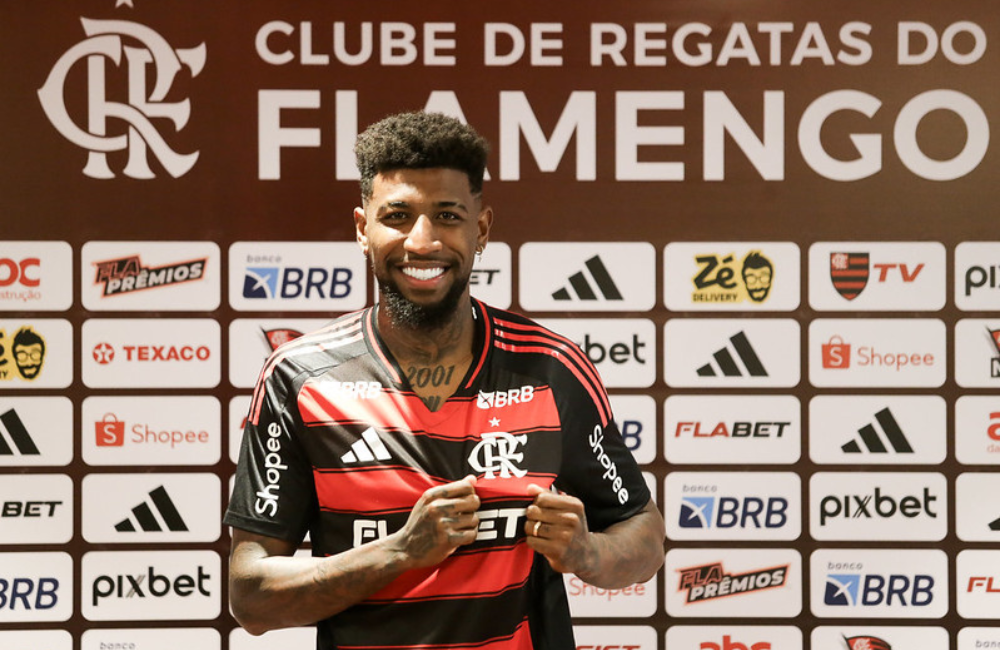 Emerson Royal comemora acerto com o Flamengo e destaca precisar ainda de adaptação Divulgação: Flamengo