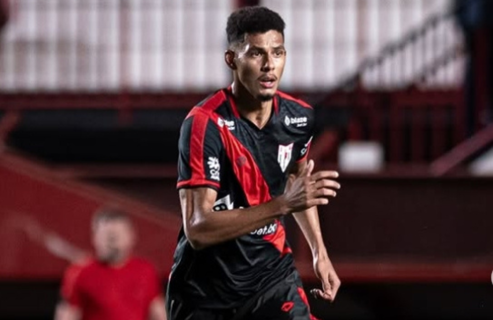 Atlético-GO exige pagamento à vista para vender Alix Vinícius ao Botafogo Foto: divulgação/Instagram