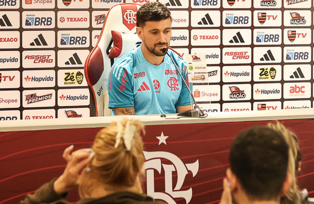 Arrascaeta critica polêmicas internas no Flamengo: "perde para ele mesmo" Divulgação: Gilvan de Souza