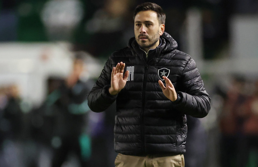 Técnico do Botafogo celebra resposta da equipe no Brasileirão Divulgação: Vítor Silva/Botafogo