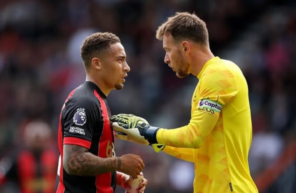 Botafogo encaminha contratação de Neto e aguarda venda de John para finalizar negociação Foto: reprodução