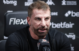 Árbitro relata xingamentos de Pedrinho, presidente do Vasco, na súmula de jogo contra o Bahia Divulgação: Vasco