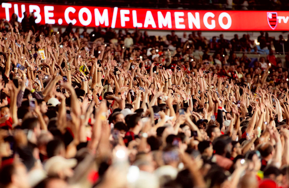 Torcida do Flamengo esgota ingressos para confronto contra o Grêmio, no próximo domingo Divulgação: Adriano Fontes/Flamengo