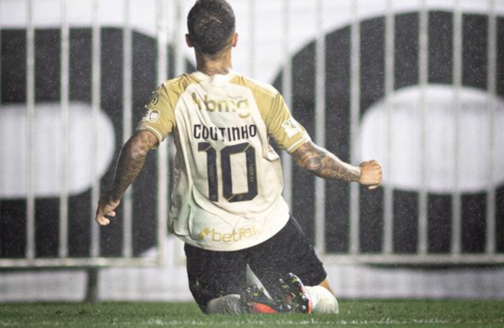 Coutinho comemora vitória do Vasco sobre o Bahia e destaca: "cada jogo é uma final" Divulgação: Matheus Lima/Vasco