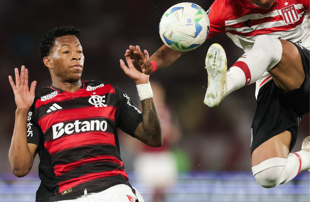 José Boto detona arbitragem de Flamengo x Estudiantes: "escandaloso" Divulgação: Gilvan de Souza