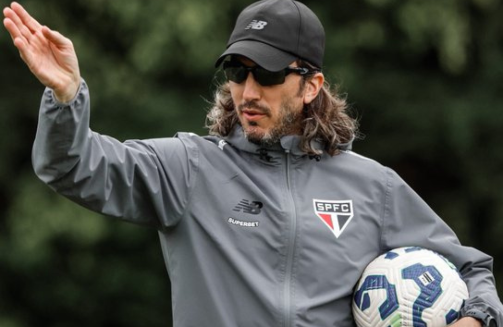 Fluminense encaminha contratação de Luís Zubeldía Divulgação: São Paulo