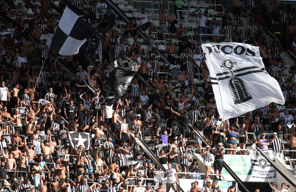Artur Jorge elogia torcida do Botafogo e destaca: "uma das melhores do mundo" Divulgação: Vítor Silva/Botafogo