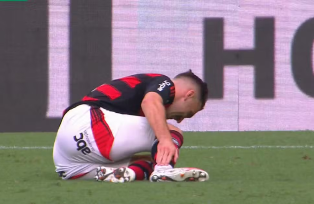 Léo Ortiz sofre estiramento no ligamento do tornozelo e desfalca o Flamengo na Libertadores Divulgação: TV Globo