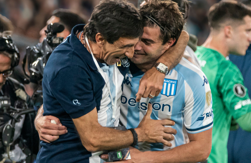 Técnico do Racing revela ter visto jogos do Flamengo e fala sobre diferença salarial Divulgação: Racing