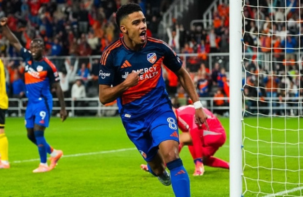 Vasco abre negociações com centroavante da Udinese - confira Divulgação/ Instagram