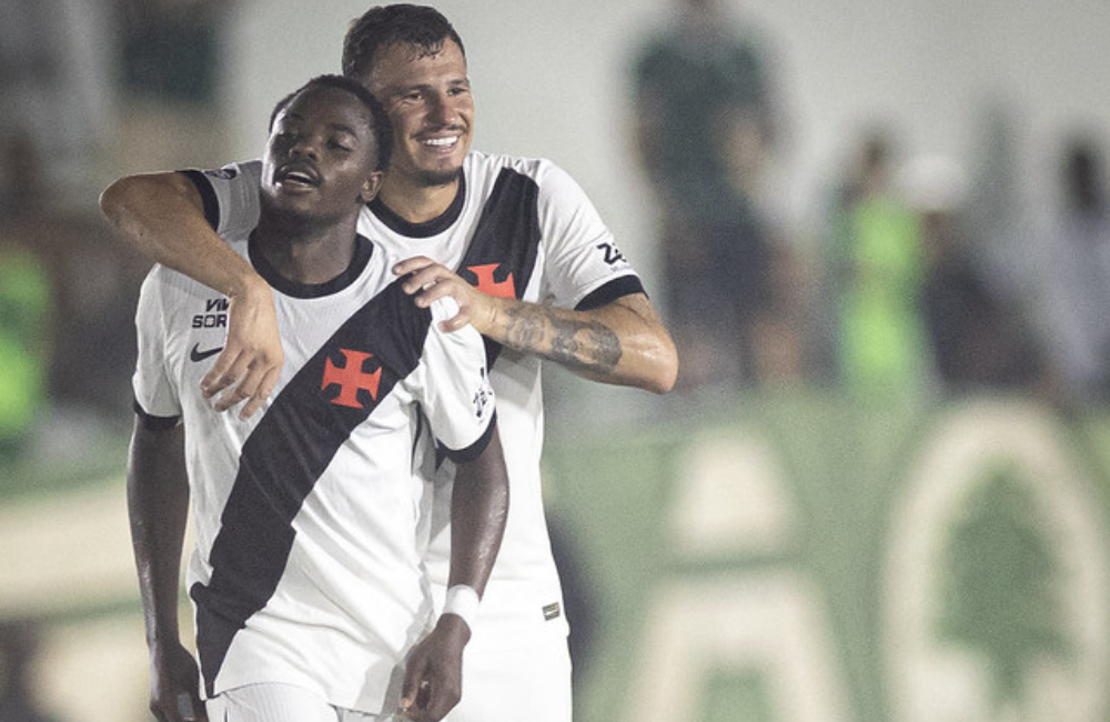 Diniz compara Gómez a Rayan após vitória do Vasco Divulgação: Matheus Lima/Vasco