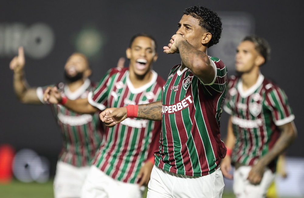 John Kennedy explica pedido de desculpas após gol pelo Fluminense Divulgação: Lucas Merçon