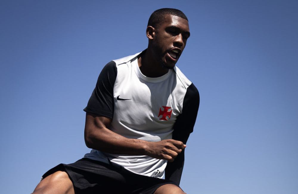 Rayan se acerta com o Bournemouth e aguarda liberação do Vasco Divulgação: Matheus Lima/Vasco