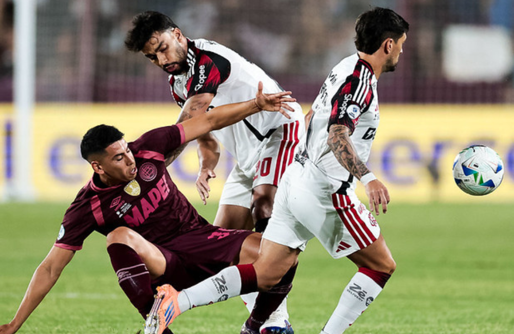 Arrascaeta critica postura do Flamengo após derrota na Recopa: "Temos que mudar muita coisa" Divulgação: Gilvan de Souza