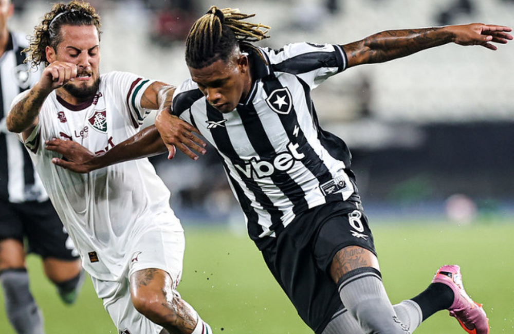 Danilo revela ter ficado surpreso com possível saída do Botafogo: "Não sabia de nada" Divulgação: Arthur Barreto/Botafogo