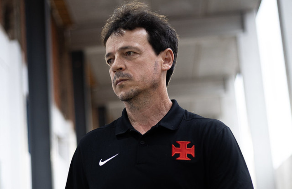 Diniz fala sobre vaias e ineficiência do ataque em nova derrota do Vasco Divulgação: Matheus Lima