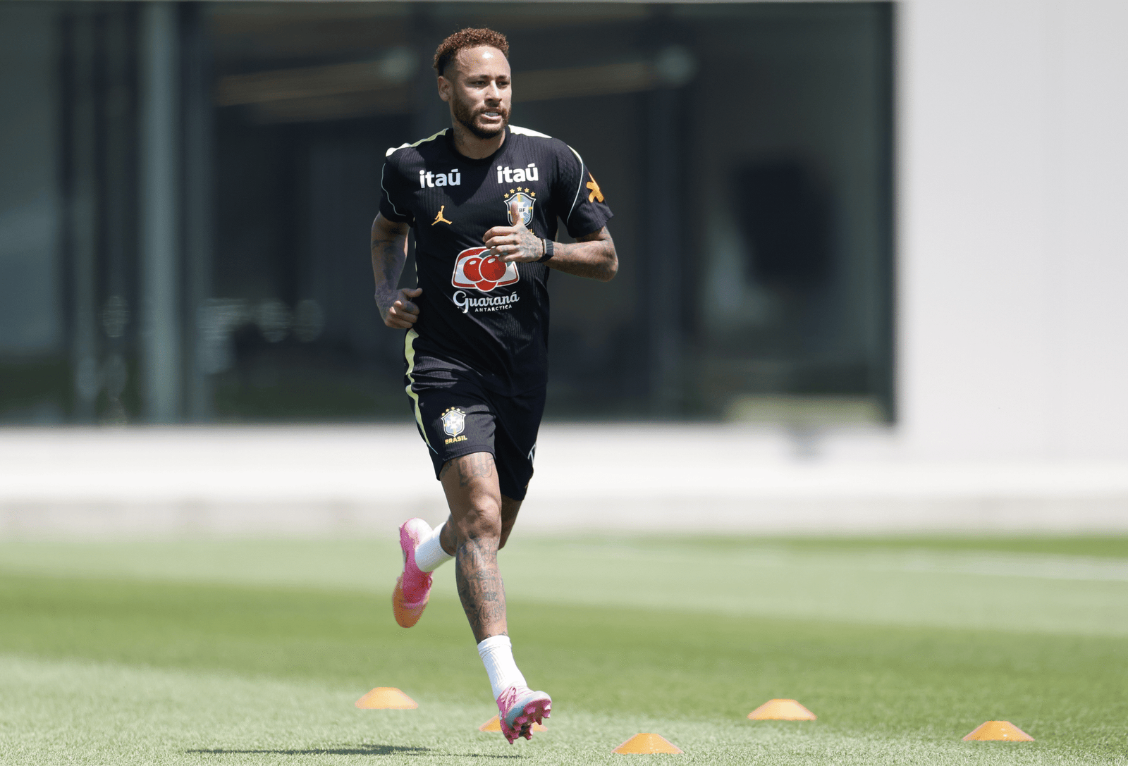 Ancelotti confirma Neymar pronto para jogar 90 minutos