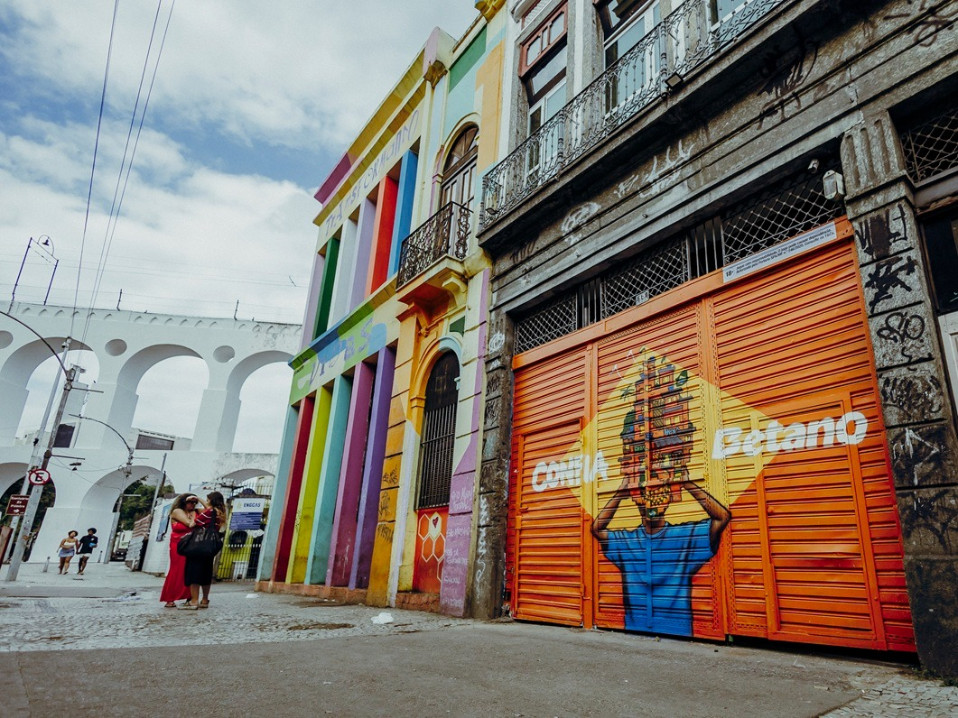 Betano mobiliza o Brasil com fan zones e arte urbana para a Copa do Mundo 2026